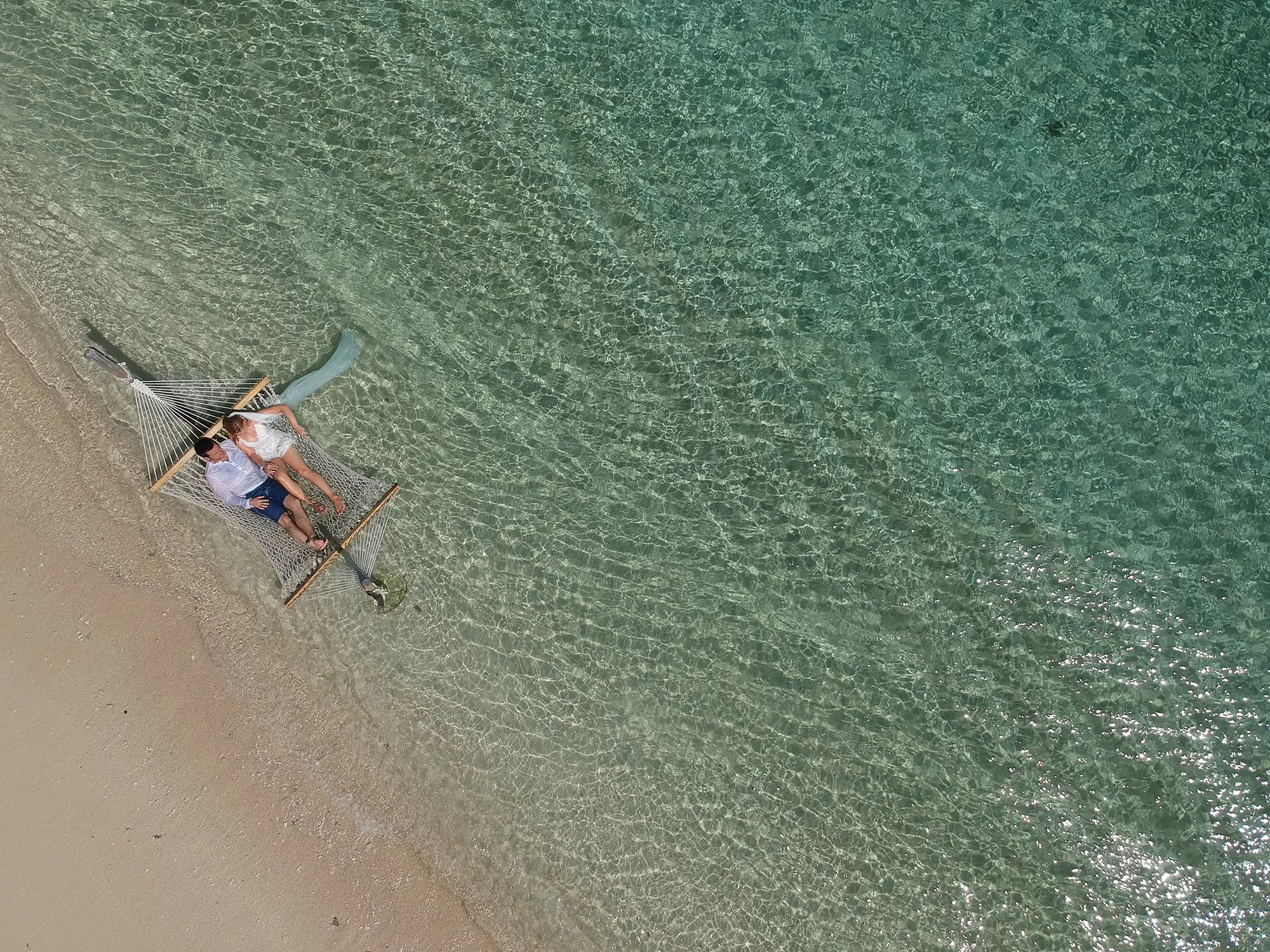 Honeymoon photography Mauritius lagoon
